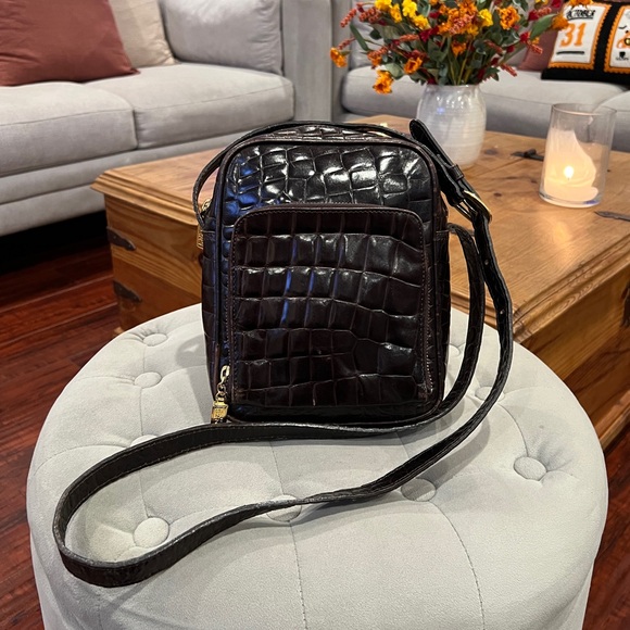 Enzo Angiolini Vintage Croc Embossed Distressed Genuine Leather Crossbody - Picture 3 of 17
